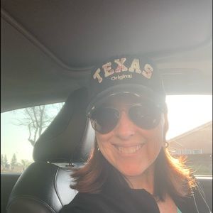 Meet your Posher, Cindy